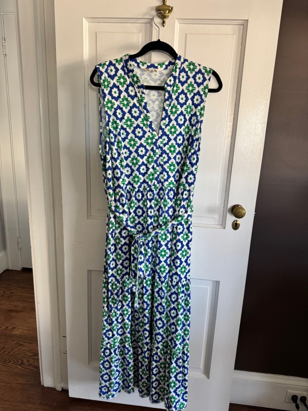 Boden Naomi Notch Jersey Maxi Dress
Green Tambourine, Geo Stamp